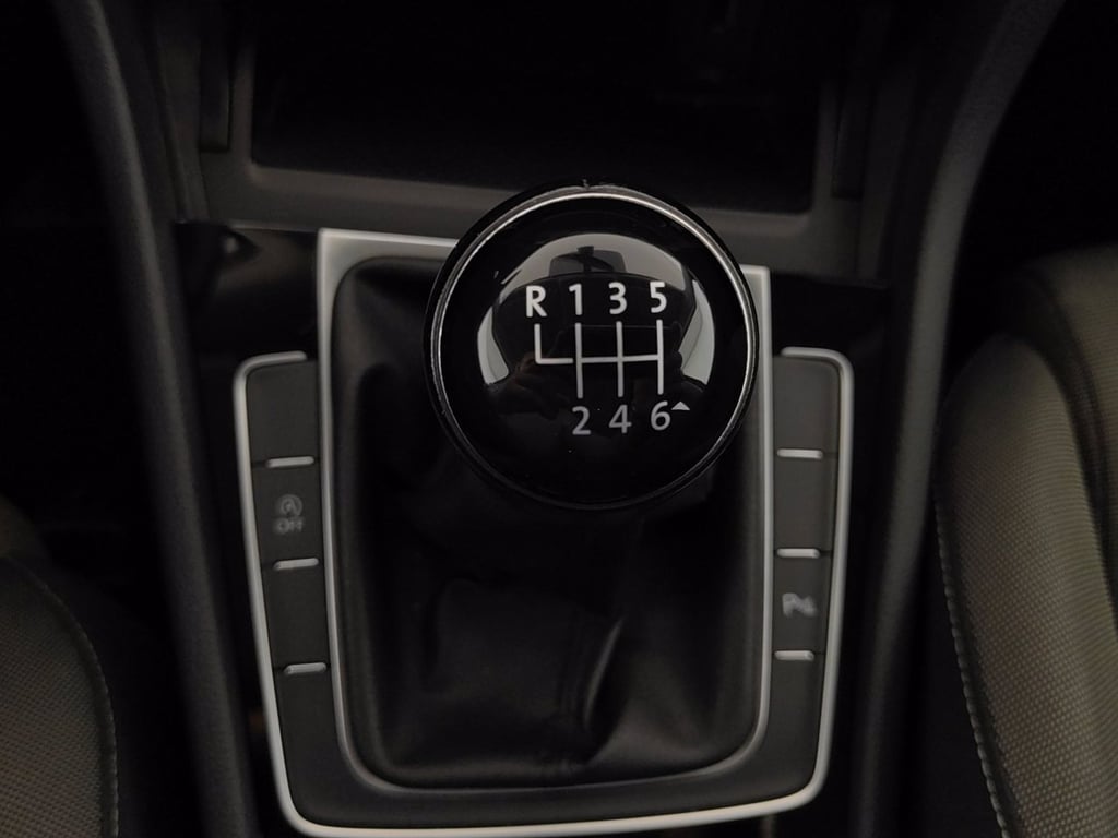 VOLKSWAGEN Golf 5p 1.5 tsi executive 130cv