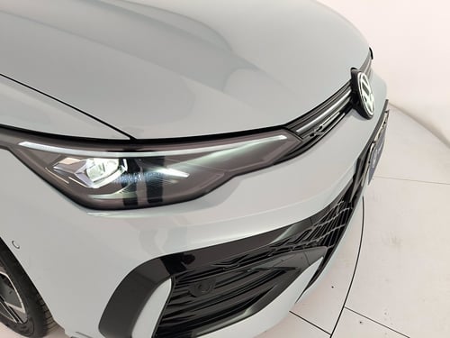 VOLKSWAGEN Golf 1.5 etsi r-line plus 150cv dsg