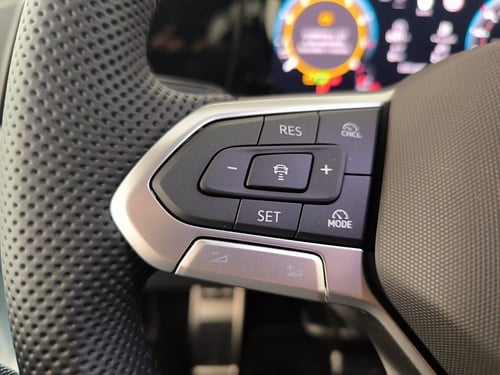 VOLKSWAGEN Golf 1.5 etsi r-line plus 150cv dsg