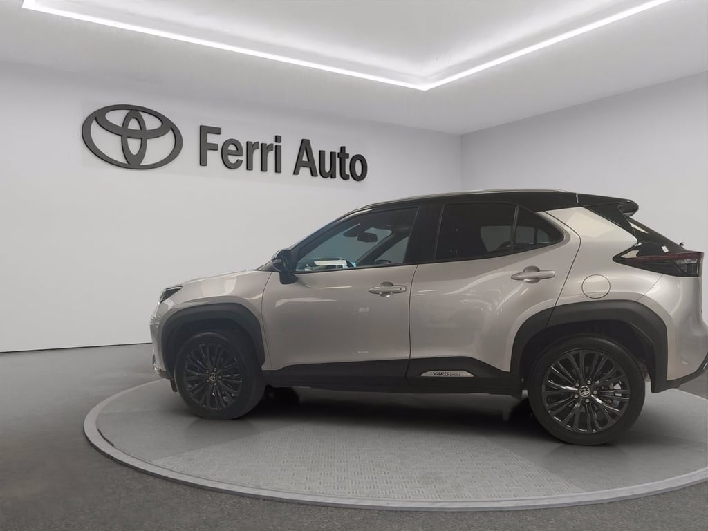 TOYOTA Yaris cross 1.5h adventure awd-i 116cv e-cvt