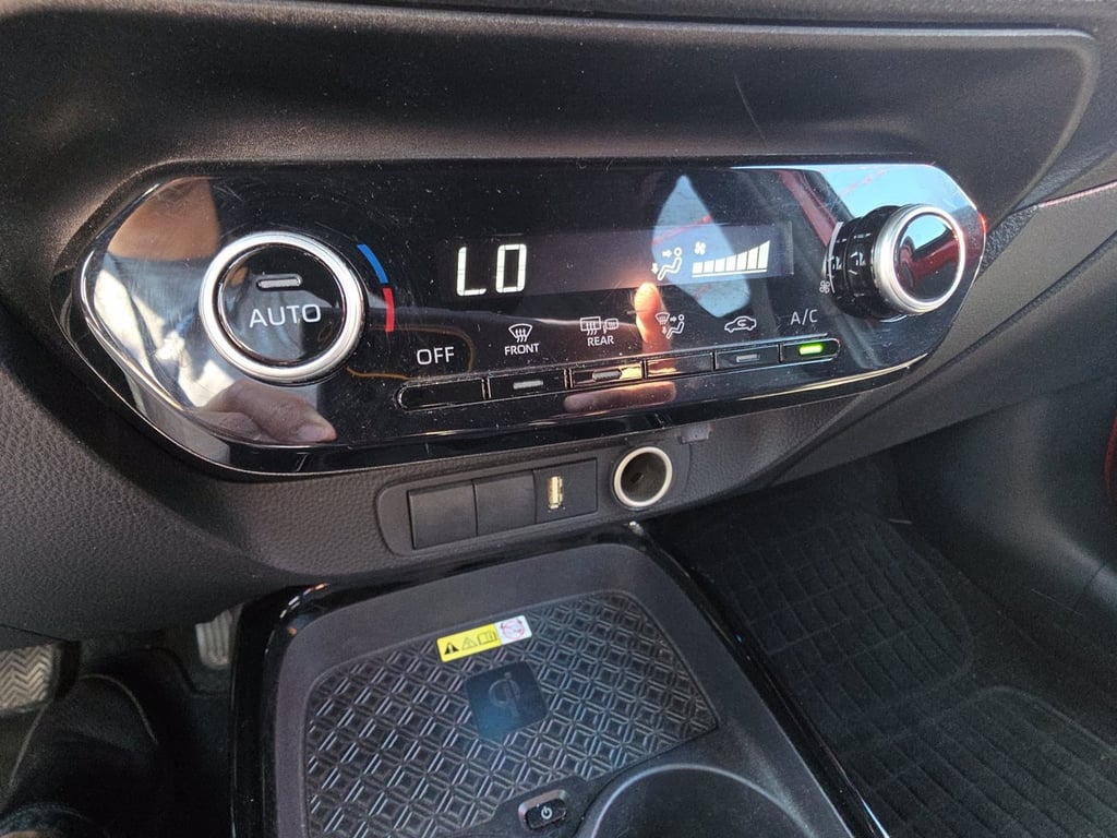 TOYOTA Aygo x 1.0 lounge 72cv