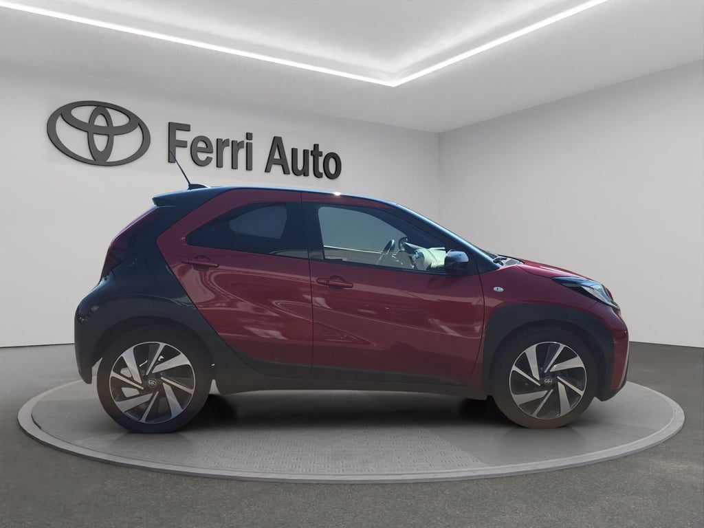 TOYOTA Aygo x 1.0 lounge 72cv