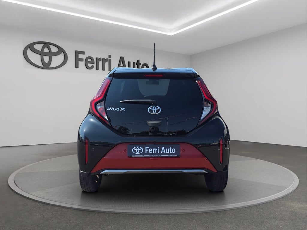 TOYOTA Aygo x 1.0 lounge 72cv