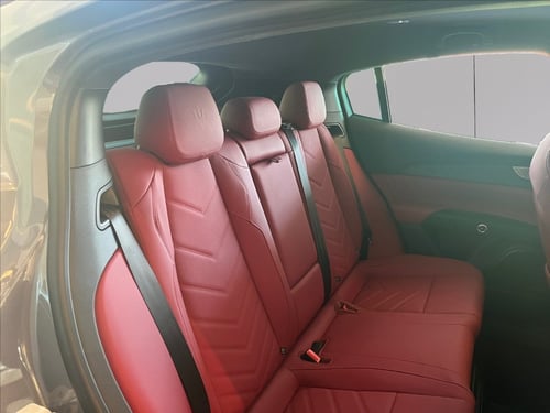 MASERATI Grecale 2.0 mhev grecale 250cv auto IVA ESPOSTA