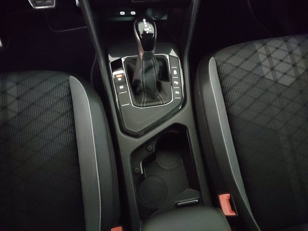 VOLKSWAGEN Tiguan 1.5 tsi r-line 150cv dsg