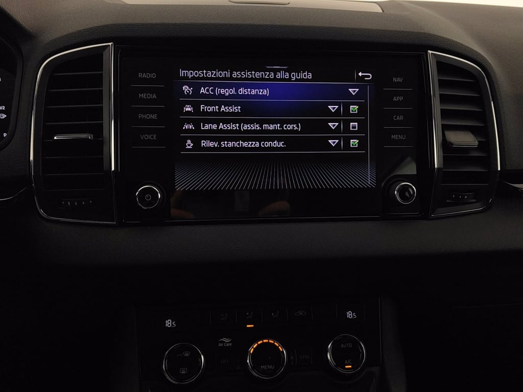SKODA Karoq 1.5 tsi style dsg