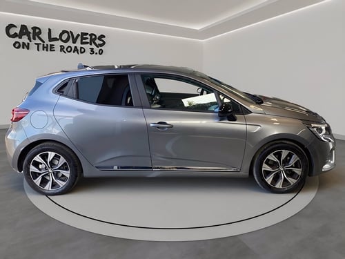 RENAULT Clio 1.6 e-tech full hybrid techno 145cv auto