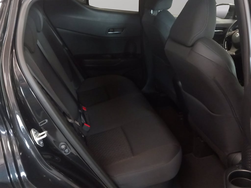 TOYOTA C-hr 1.8h trend e-cvt