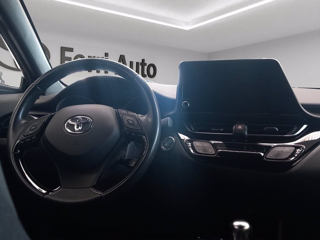 TOYOTA C-hr 1.8h trend e-cvt