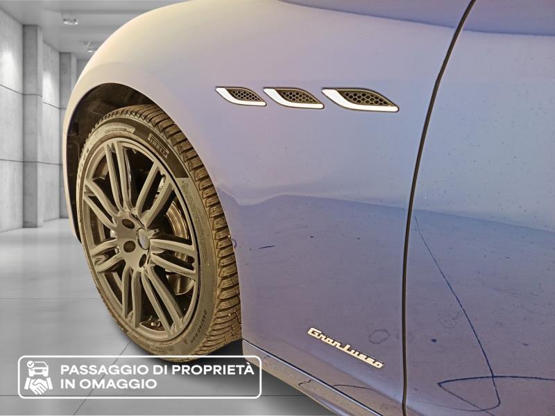 MASERATI Ghibli 3.0 v6 bt gransport nerissimo 350cv auto my18