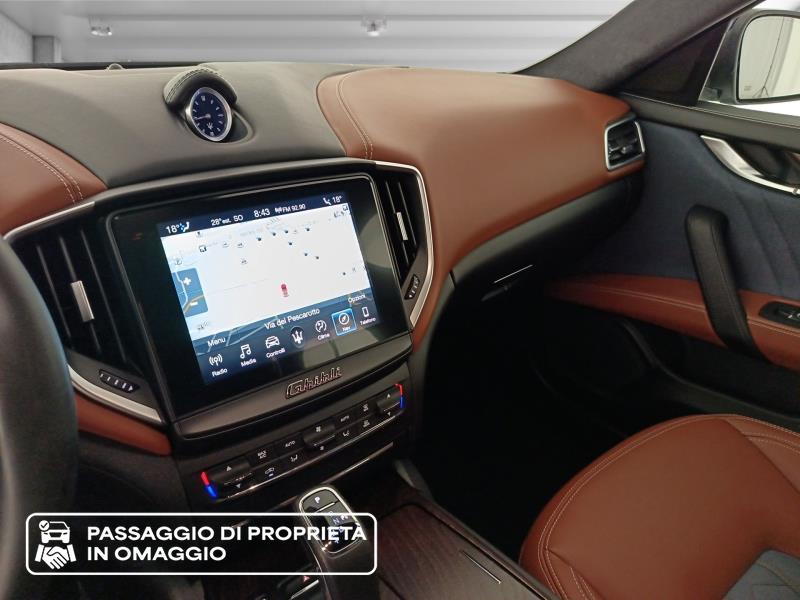 MASERATI Ghibli 3.0 v6 bt gransport nerissimo 350cv auto my18