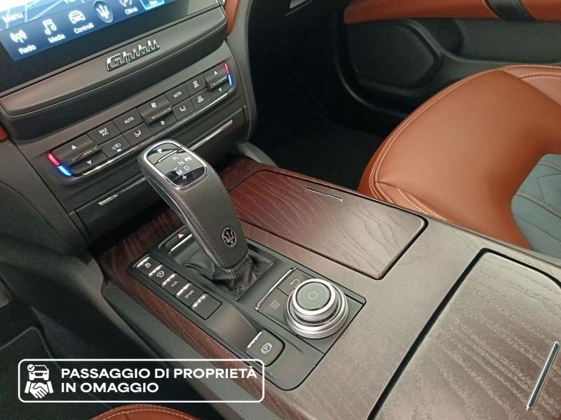 MASERATI Ghibli 3.0 v6 bt gransport nerissimo 350cv auto my18