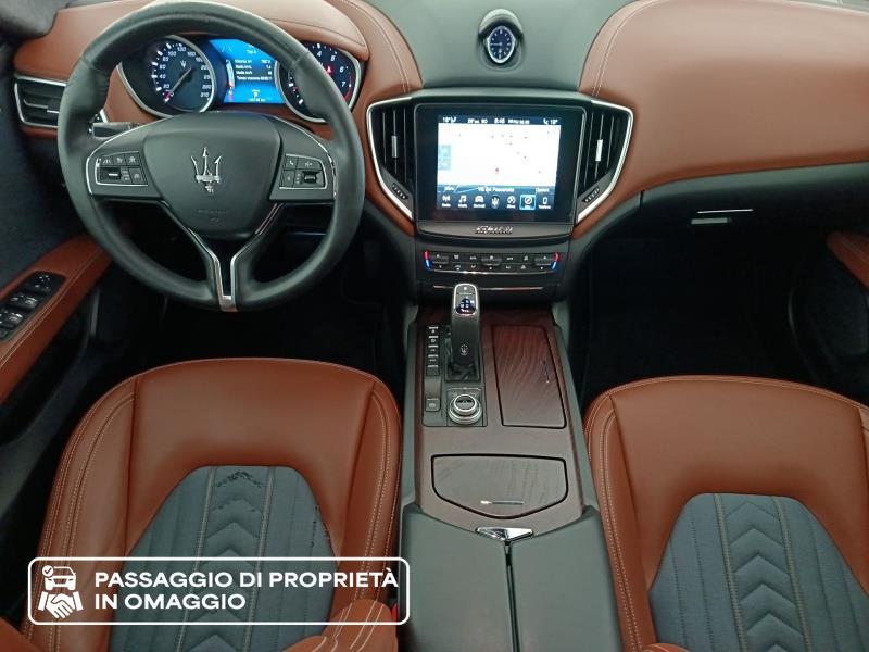 MASERATI Ghibli 3.0 v6 bt gransport nerissimo 350cv auto my18