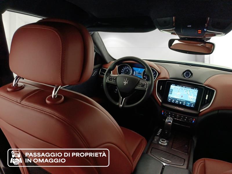MASERATI Ghibli 3.0 v6 bt gransport nerissimo 350cv auto my18