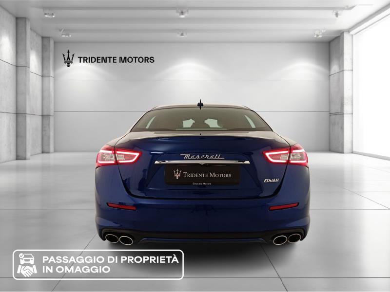 MASERATI Ghibli 3.0 v6 bt gransport nerissimo 350cv auto my18