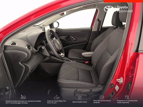 TOYOTA Yaris 1.5h trend