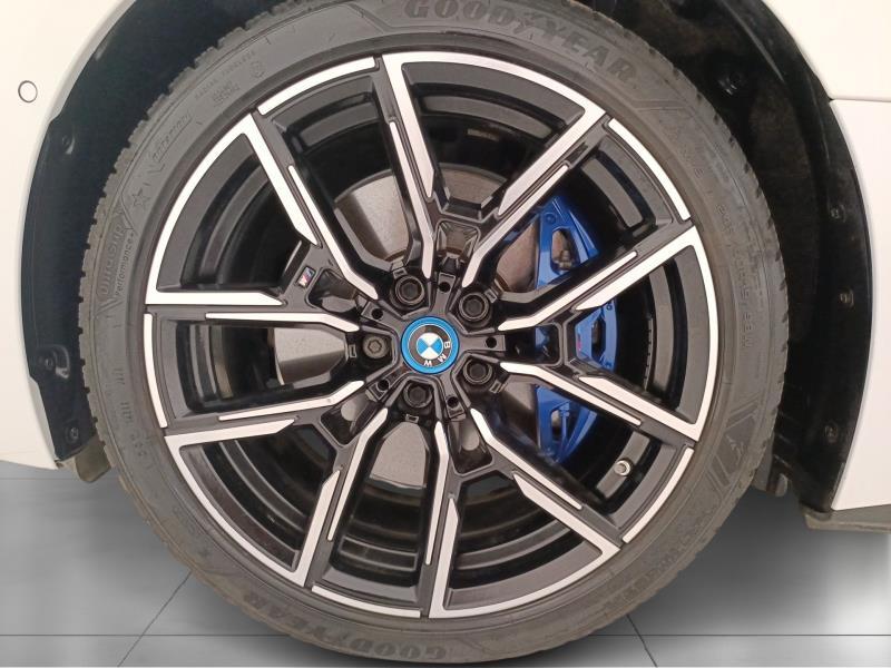 BMW I4 m50