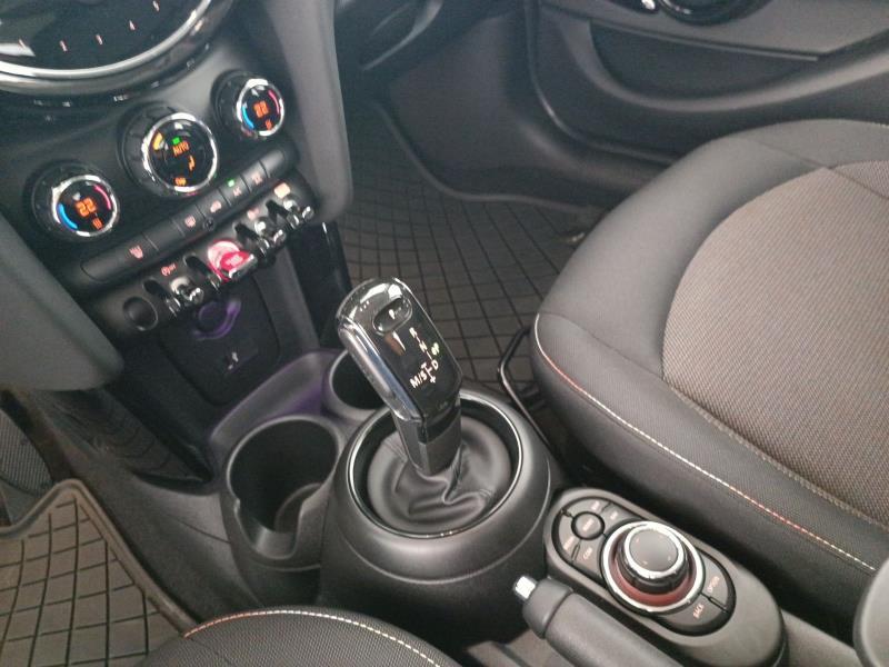 MINI Mini 5p 1.5 cooper classic auto