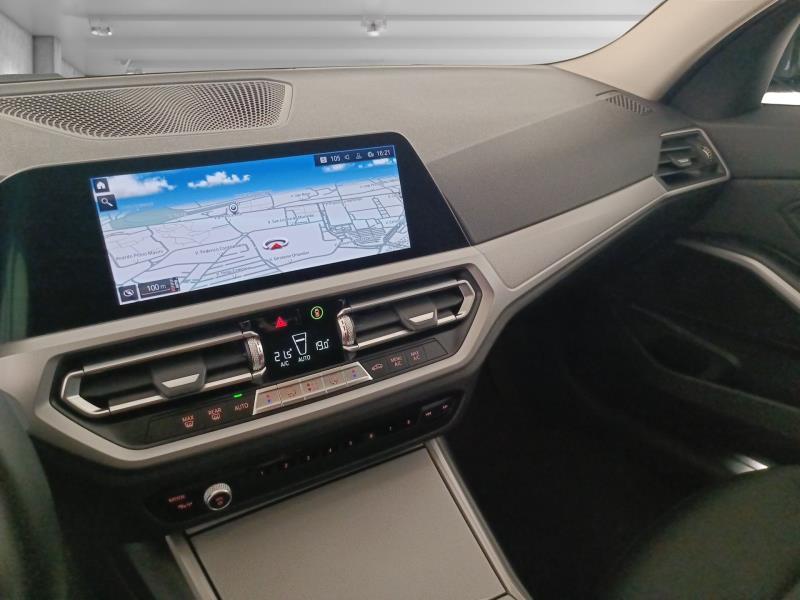 BMW 318d touring mhev 48v business advantage auto