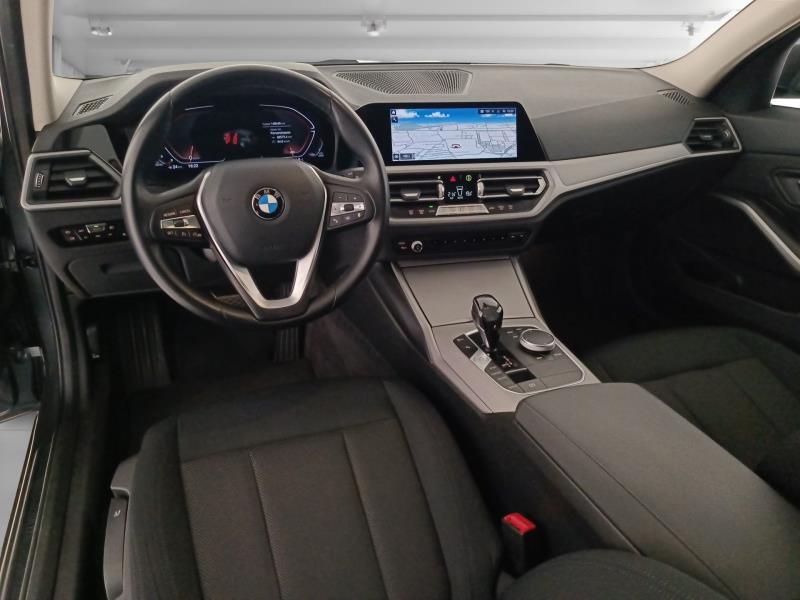 BMW 318d touring mhev 48v business advantage auto