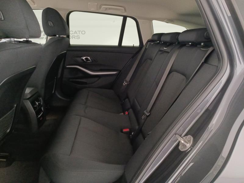 BMW 318d touring mhev 48v business advantage auto