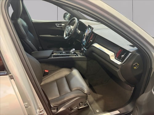 VOLVO Xc60 2.0 t6 phev ultra black edition awd auto AZIENDALE - IVA ESPOSTA