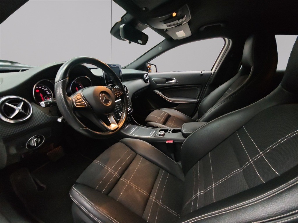 MERCEDES A 220 Sport 4matic auto