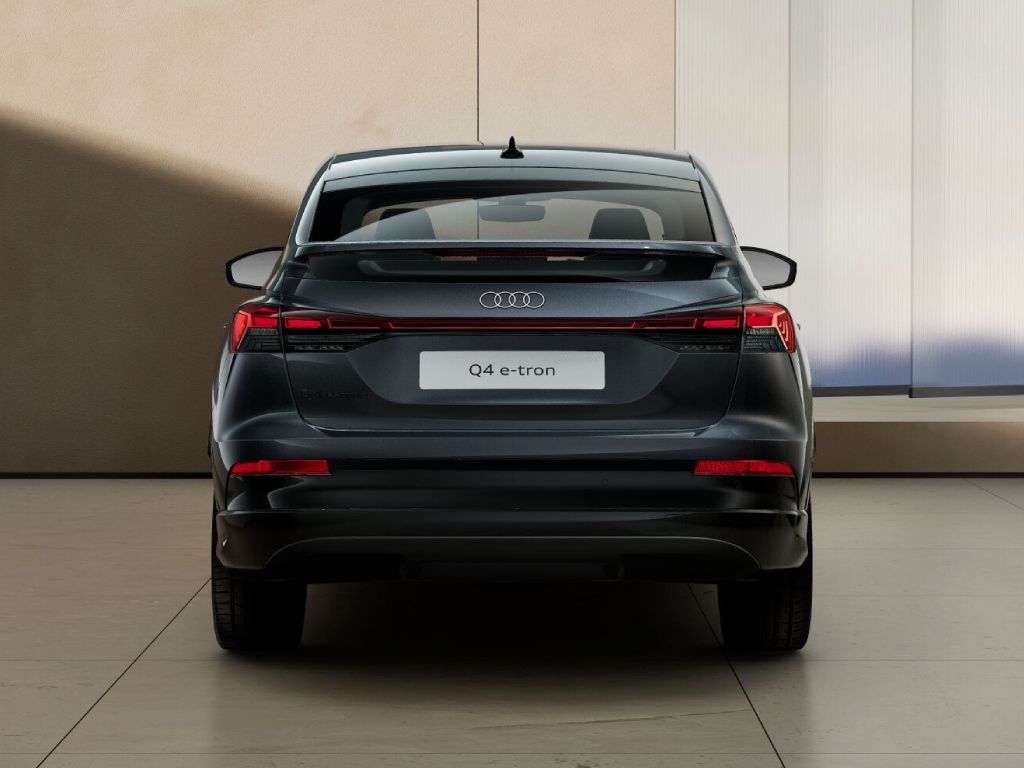 AUDI Q4 sportback e-tron performance business quattro 340cv