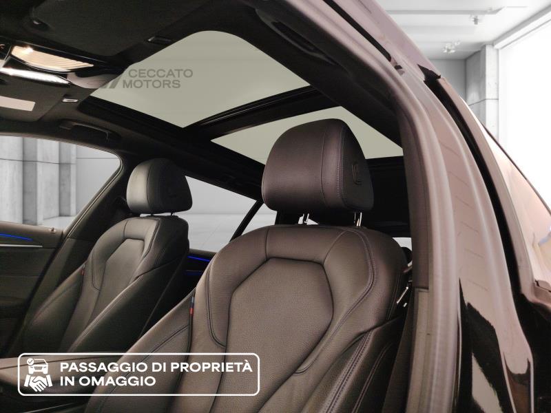 BMW 530d touring mhev 48v xdrive msport auto