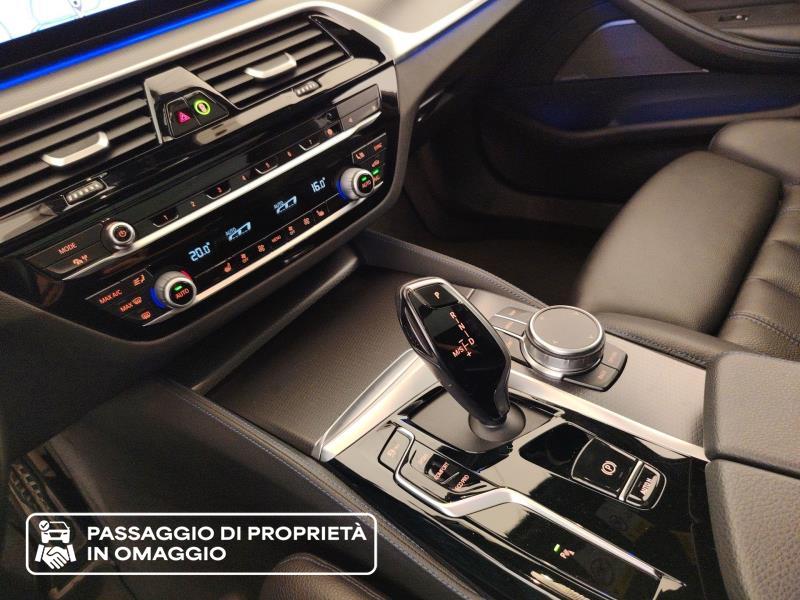 BMW 530d touring mhev 48v xdrive msport auto