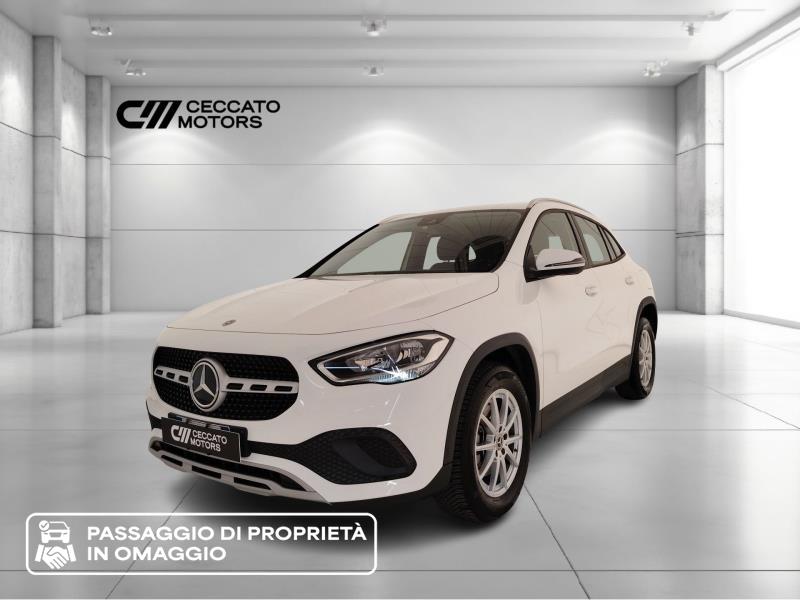 MERCEDES Gla 180 d business auto