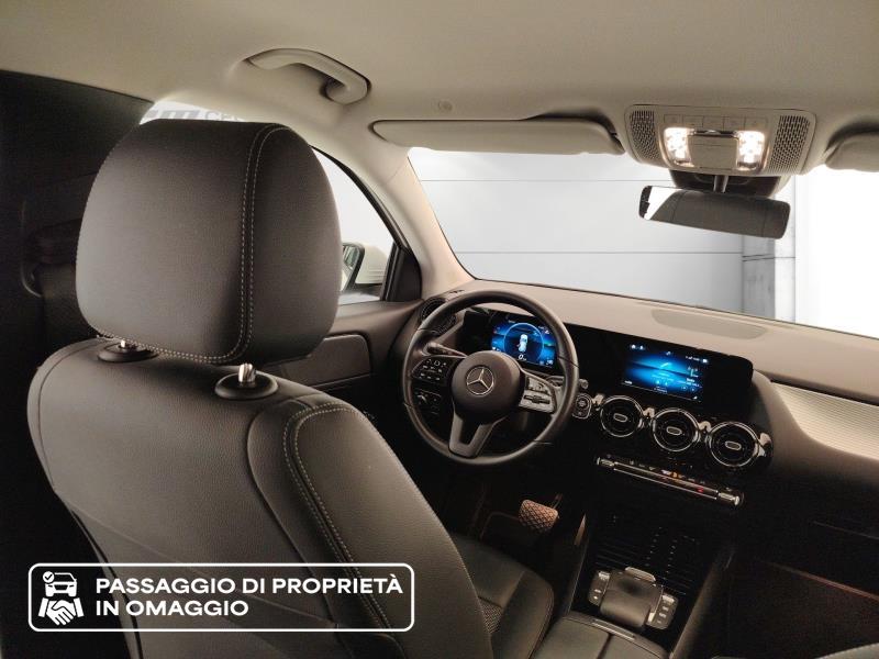 MERCEDES Gla 180 d business auto