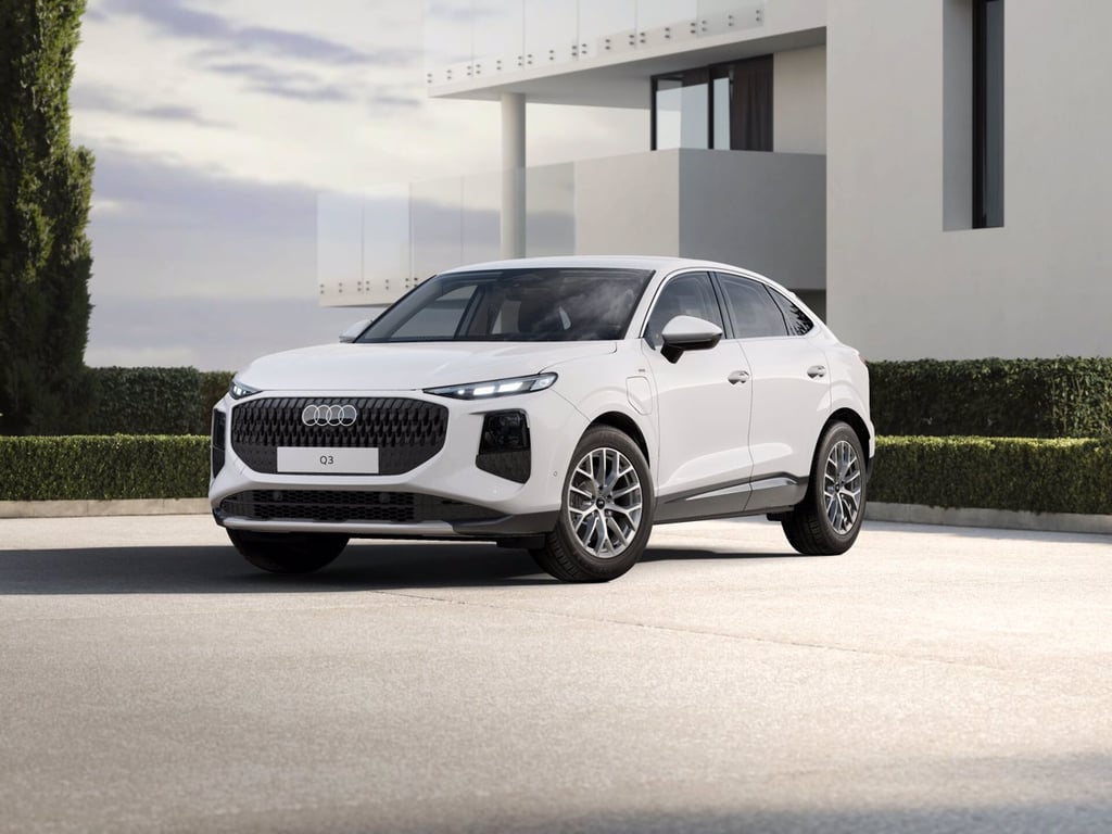 AUDI Q3 SPB e-hybrid 200 kW S tronic Business Advanced