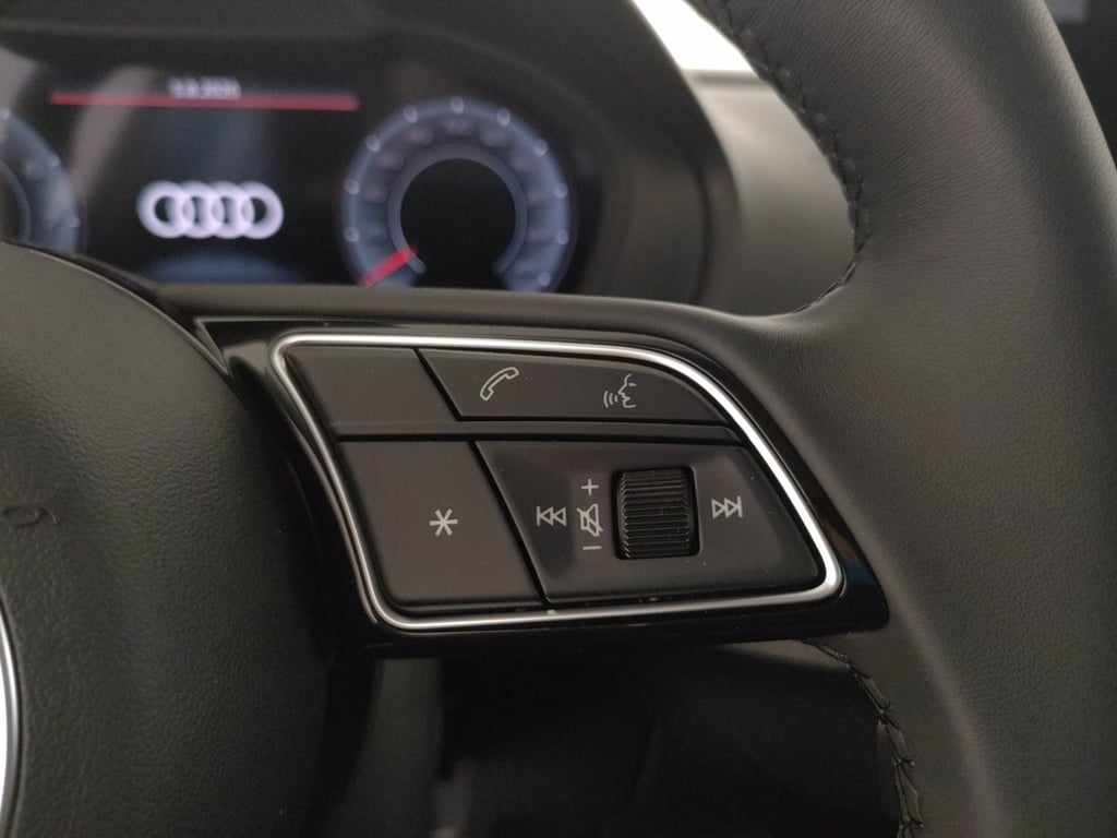 AUDI Q2 35 1.5 tfsi s line edition s-tronic