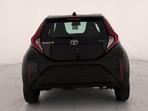 TOYOTA Aygo x 1.5 hybrid e-cvt