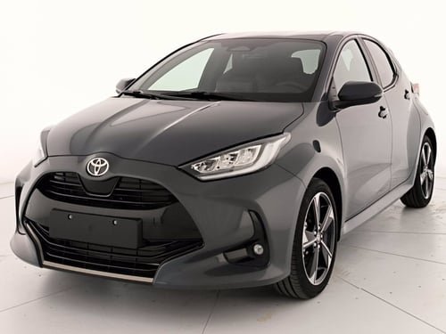 TOYOTA Yaris 1.5h 130 premium