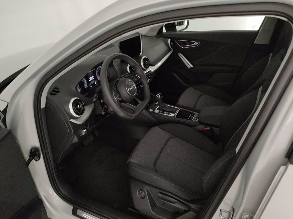 AUDI Q2 35 1.5 tfsi identity black s-tronic