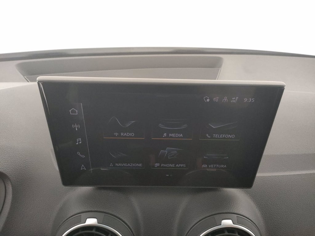 AUDI Q2 35 1.5 tfsi business advanced s-tronic