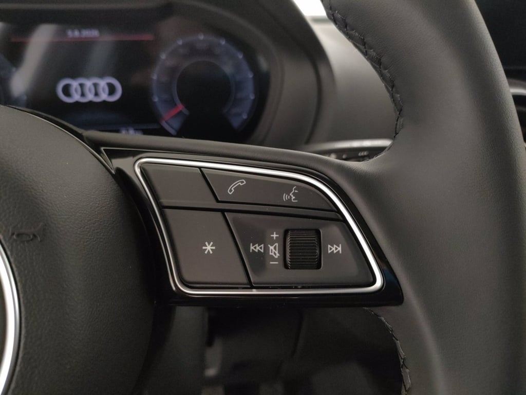 AUDI Q2 35 1.5 tfsi business advanced s-tronic
