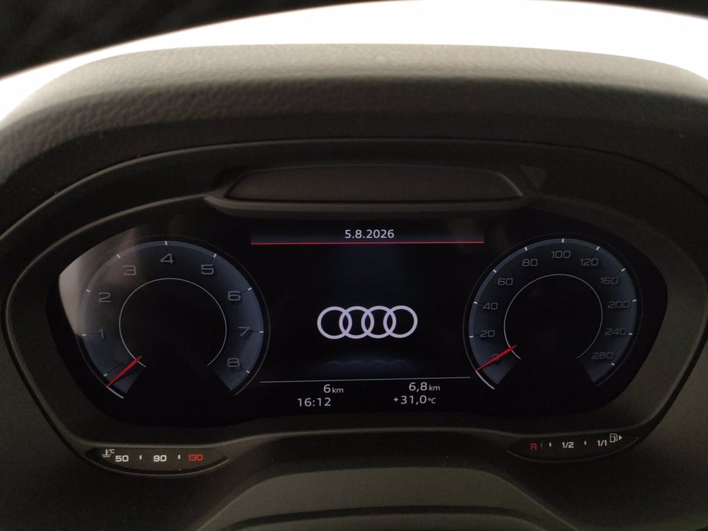 AUDI Q2 35 1.5 tfsi business advanced s-tronic