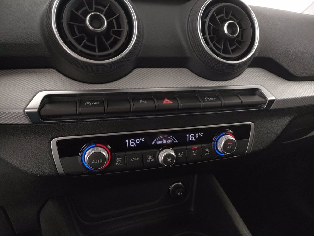 AUDI Q2 35 1.5 tfsi business advanced s-tronic