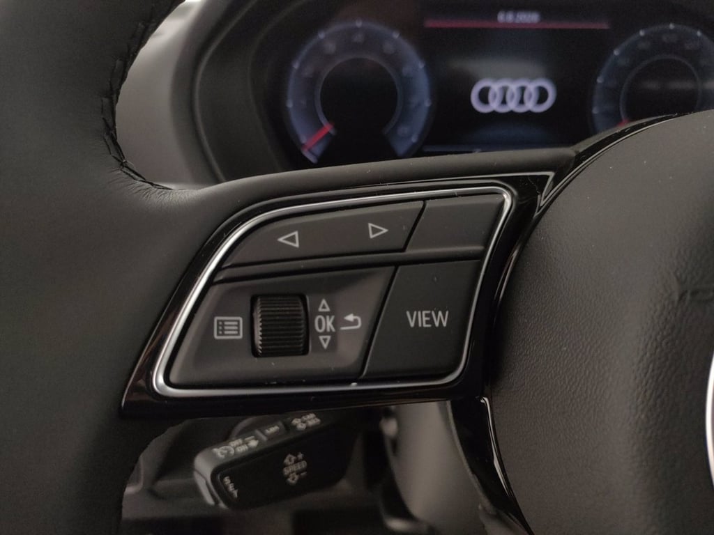 AUDI Q2 35 1.5 tfsi business s-tronic