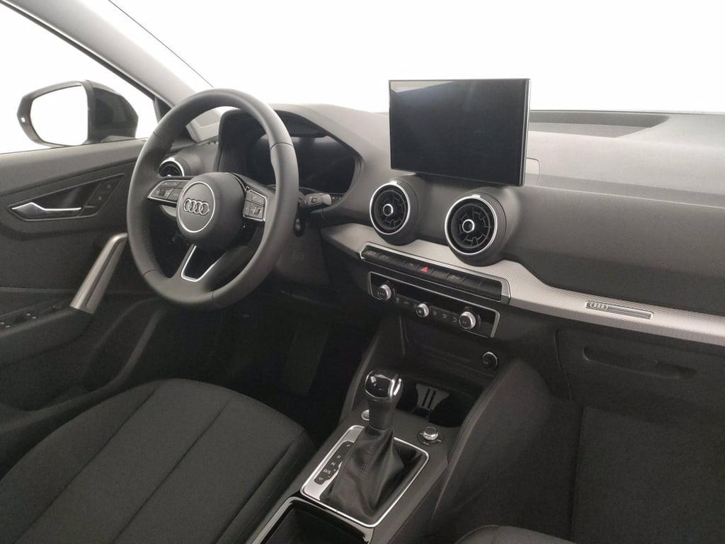 AUDI Q2 35 1.5 tfsi business s-tronic