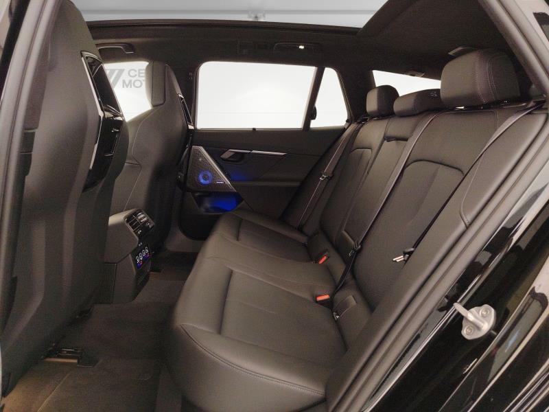 BMW M5 touring 4.4 727cv auto