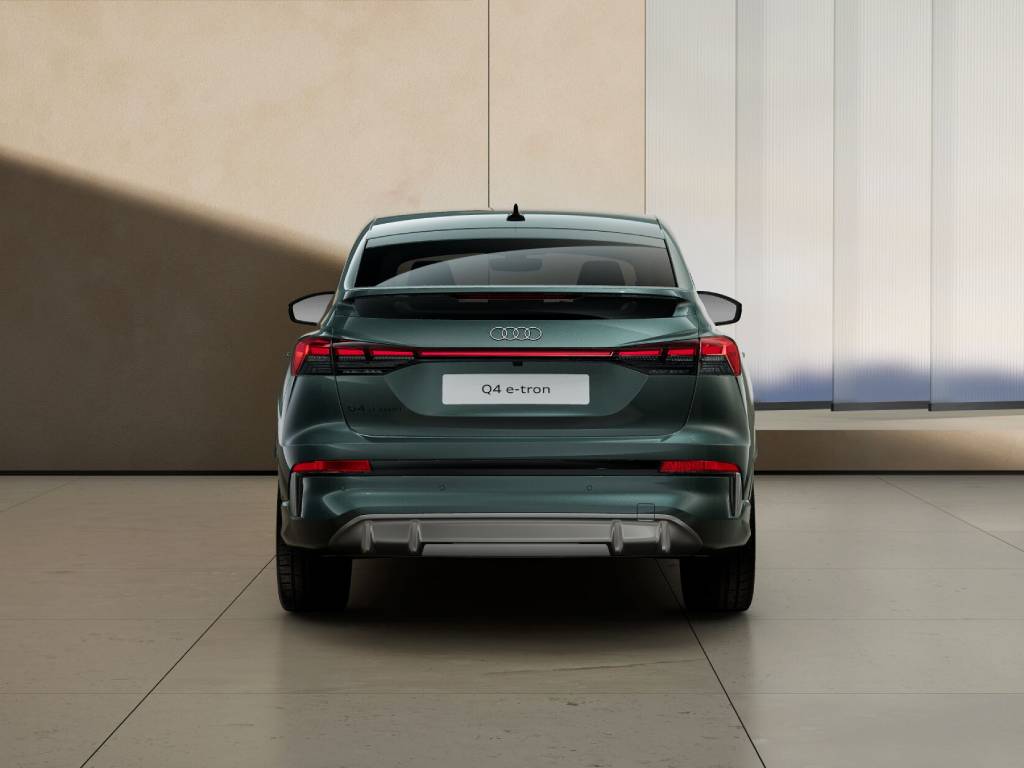 AUDI Q4 SBP e-tron quattro performance S Line