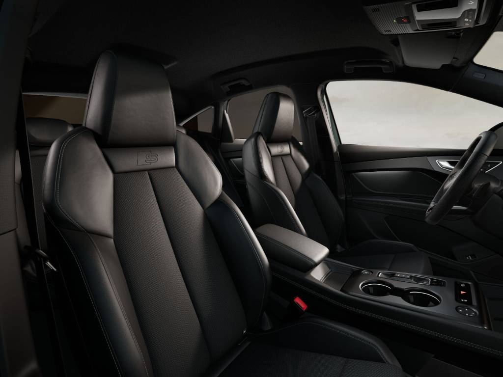 AUDI Q4 SBP e-tron quattro performance S Line
