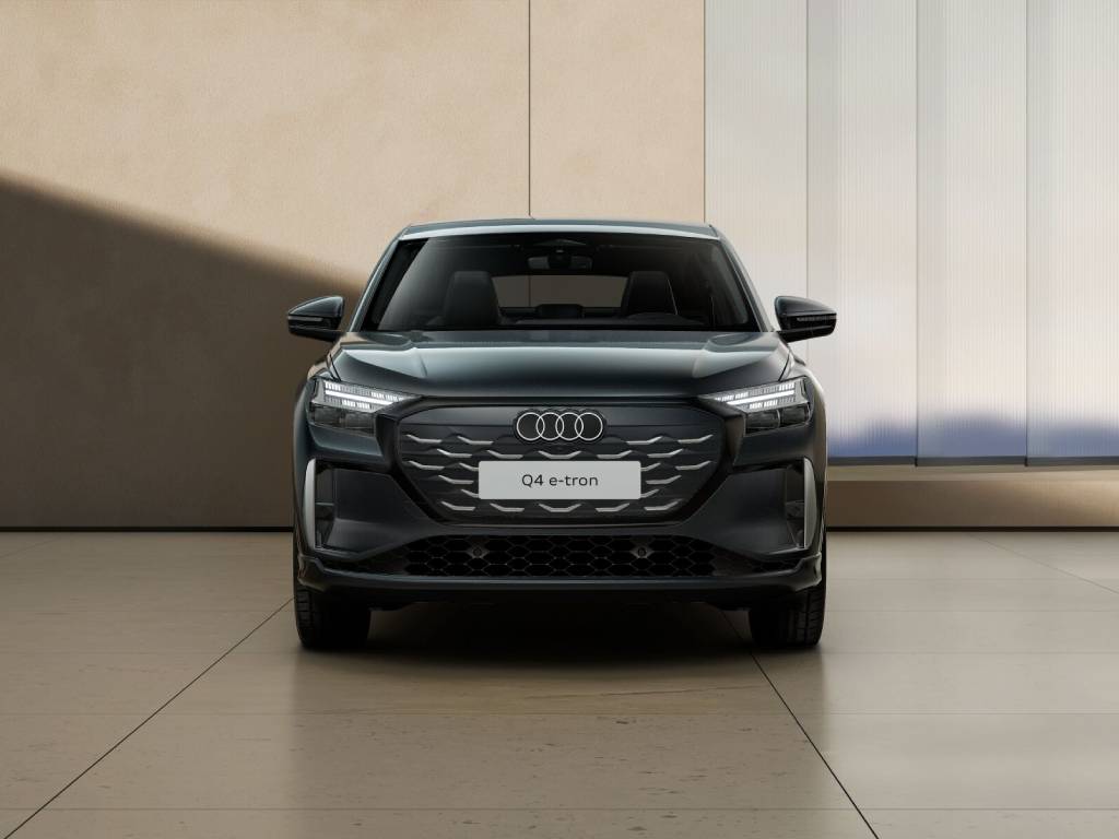 AUDI Q4 SBP e-tron S Line
