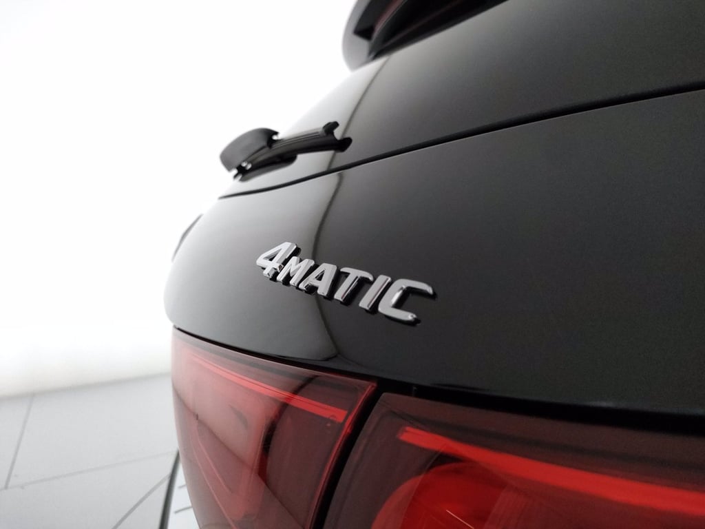 MERCEDES Gla 200 d premium 4matic auto