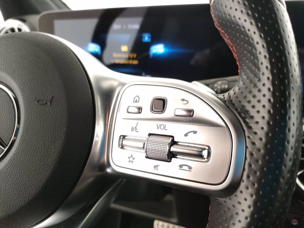 MERCEDES Gla 200 d premium 4matic auto