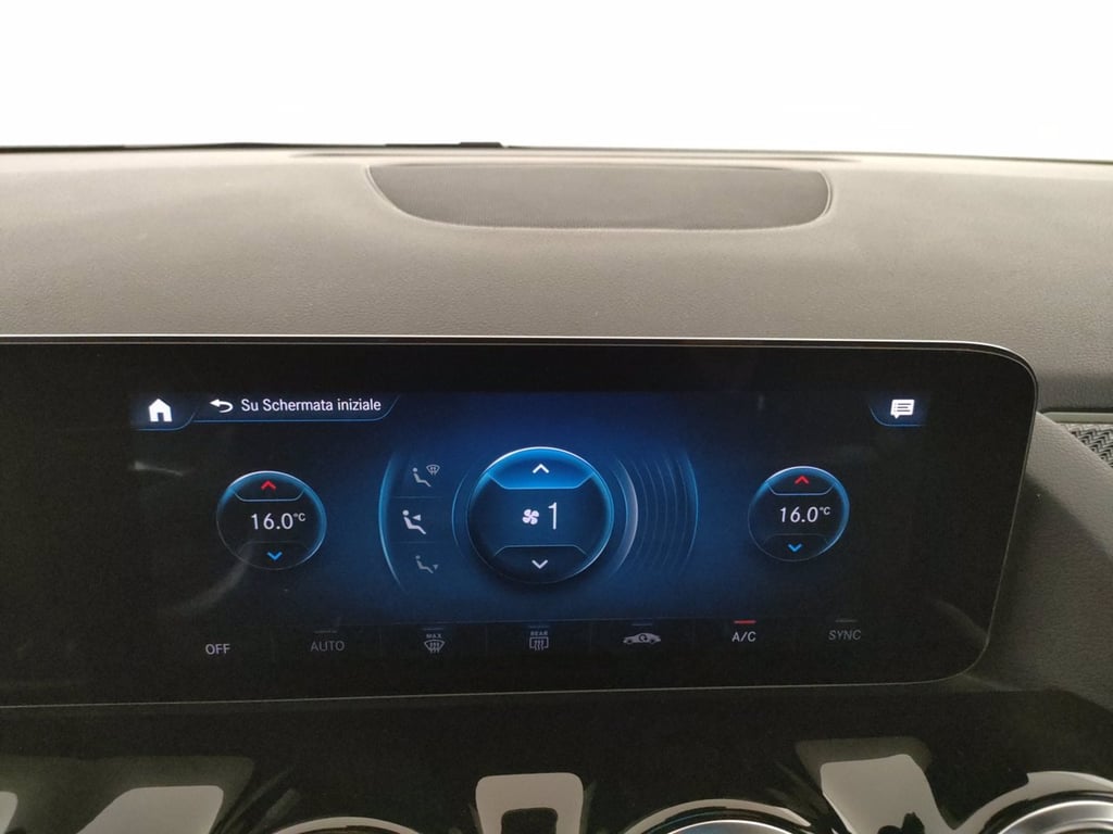 MERCEDES Gla 200 d premium 4matic auto